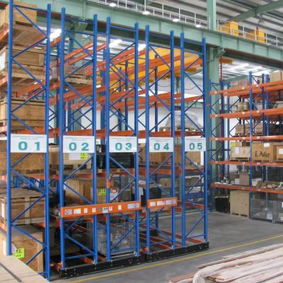 高密度移動シェルフシステム 15m 高さ30000kg/層 粉末コーティング仕上げ